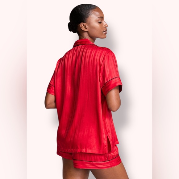 Victoria's Secret Satin Glazes Pajama Lounge Set Sleepwear Top & Short Red M - Picture 3 of 7